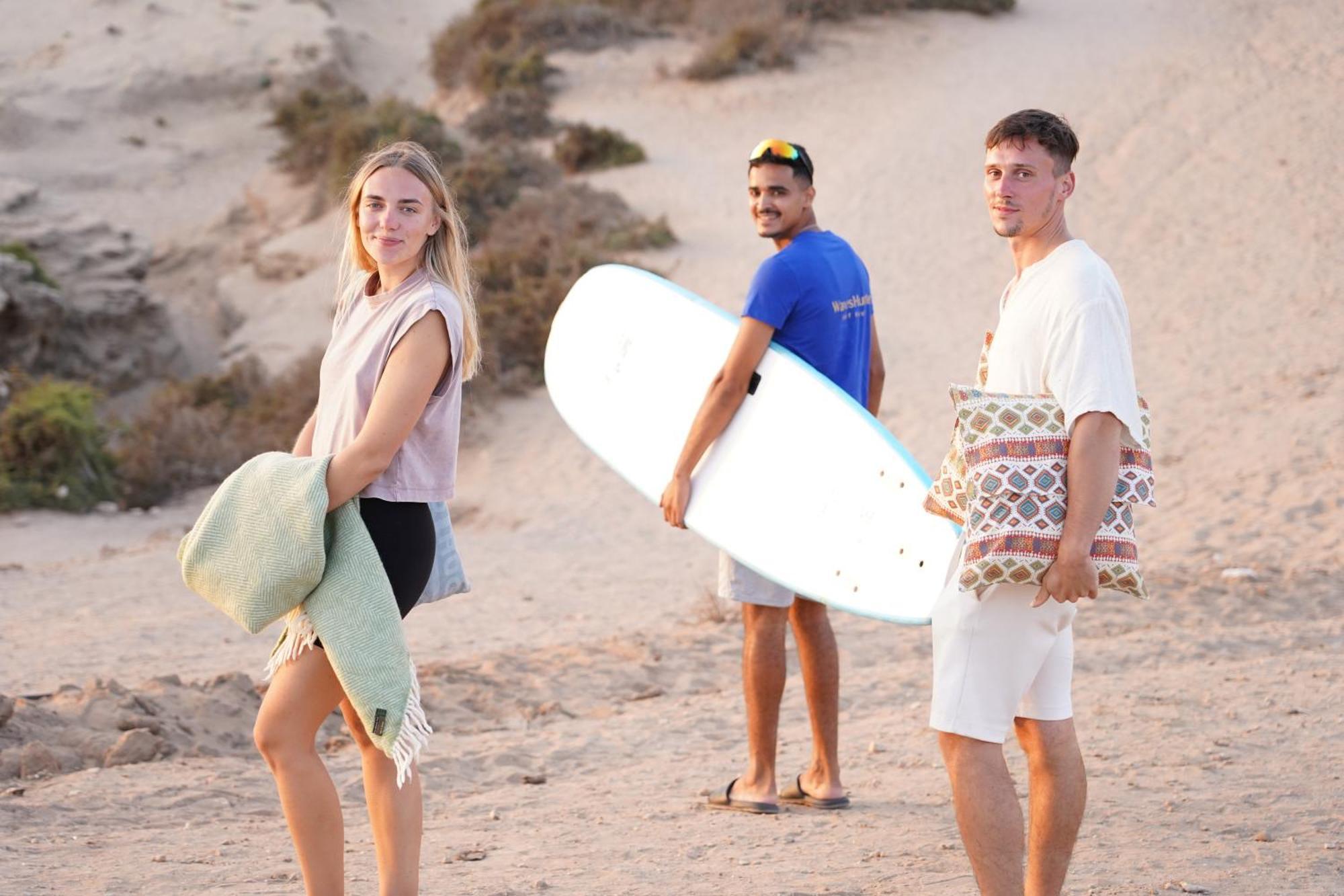 Waves Hunter Surf House Bed & Breakfast Agadir Luaran gambar